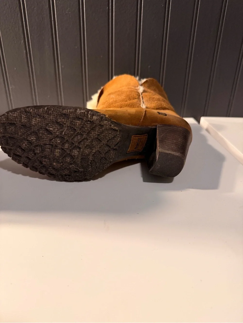 Born Women Boots 6.5 Suede Leather Winter